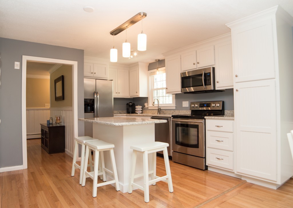 11 Tucker Road Norfolk, MA 02056 - Photo 7 of 22 Gallery Image 7