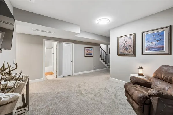 $535,000 | 301 Northwest 179th Street, Smithville, MO 64089