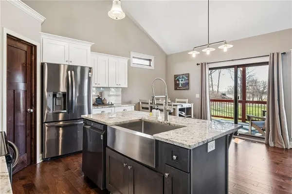 $535,000 | 301 Northwest 179th Street, Smithville, MO 64089