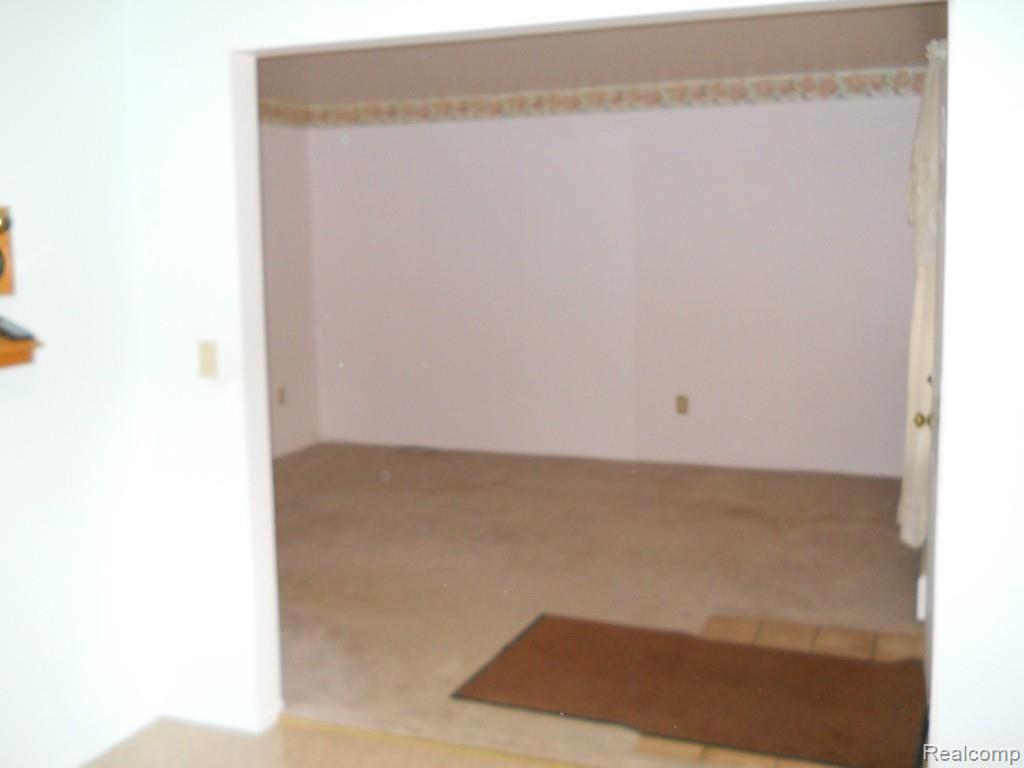 30468 Utica Road Roseville, MI 48066 - Photo 17 of 20 009.jpg