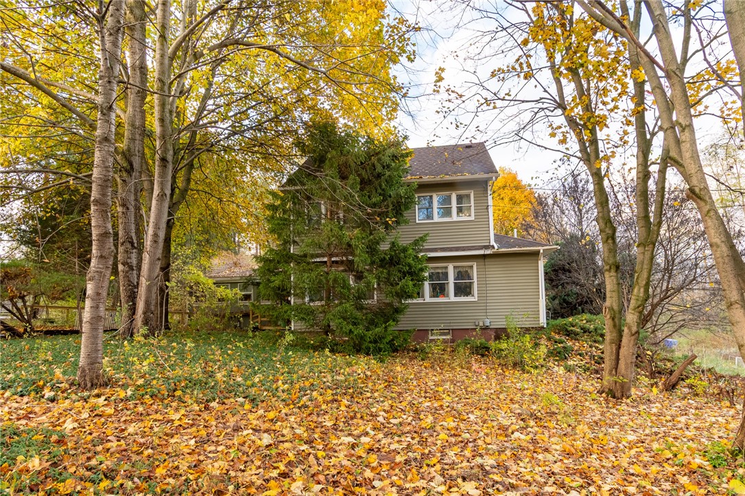 3335 Gildersleeve Road Marion, NY 14505 - Photo 6 of 11 The side view of the home - the slight slope on on