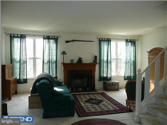 32 Country Road Perkasie, PA 18944 - Photo 2 of 12 Great Room