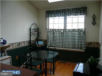 32 Country Road Perkasie, PA 18944 - Photo 6 of 12 Breakfast Room