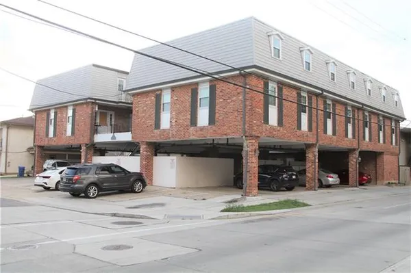 $1,550 | 301 Seattle Street, Unit 6, New Orleans, LA 70124