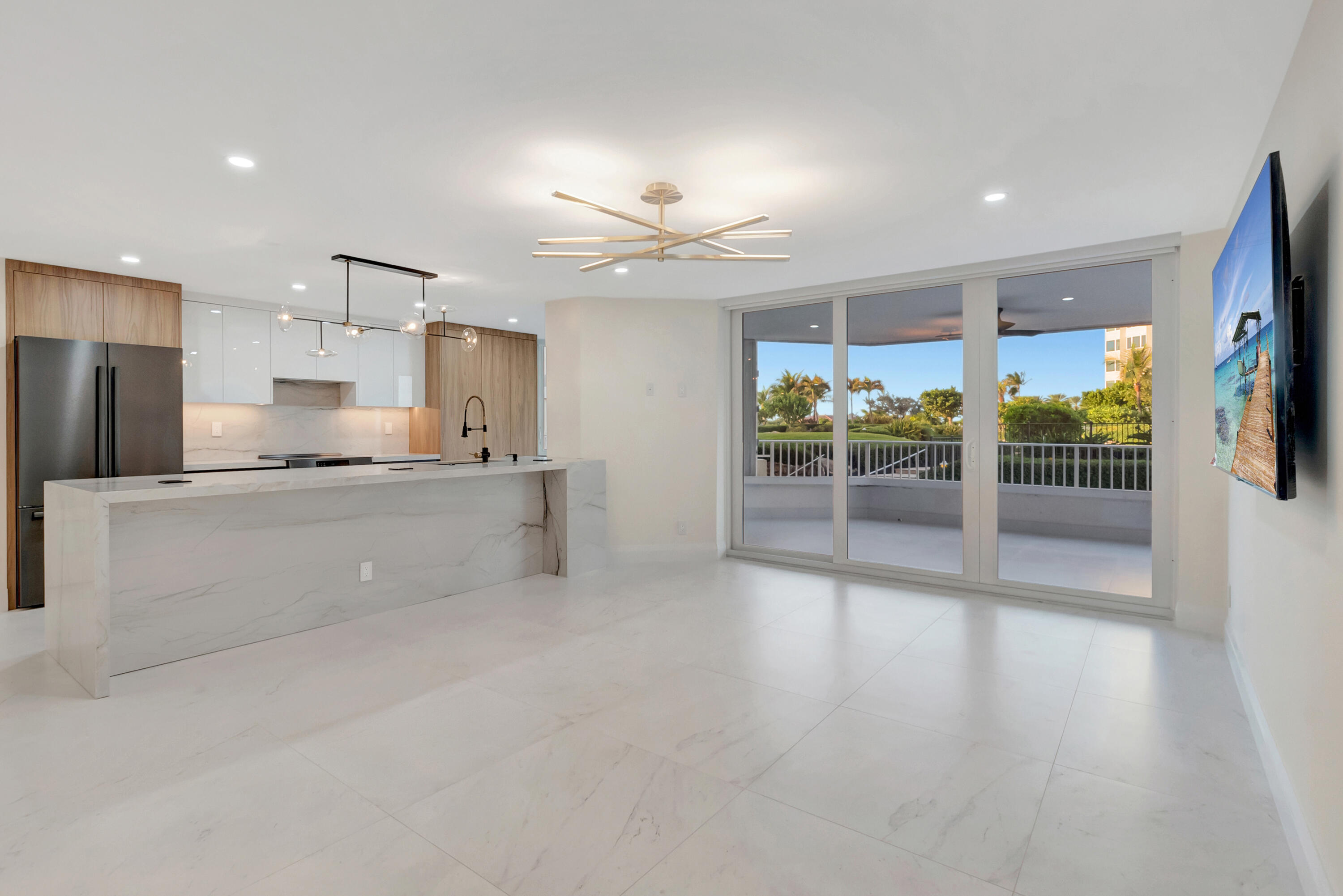 550 South Ocean Boulevard, Unit 203 Boca Raton, FL 33432 - Photo 7 of 56 DSC_3991