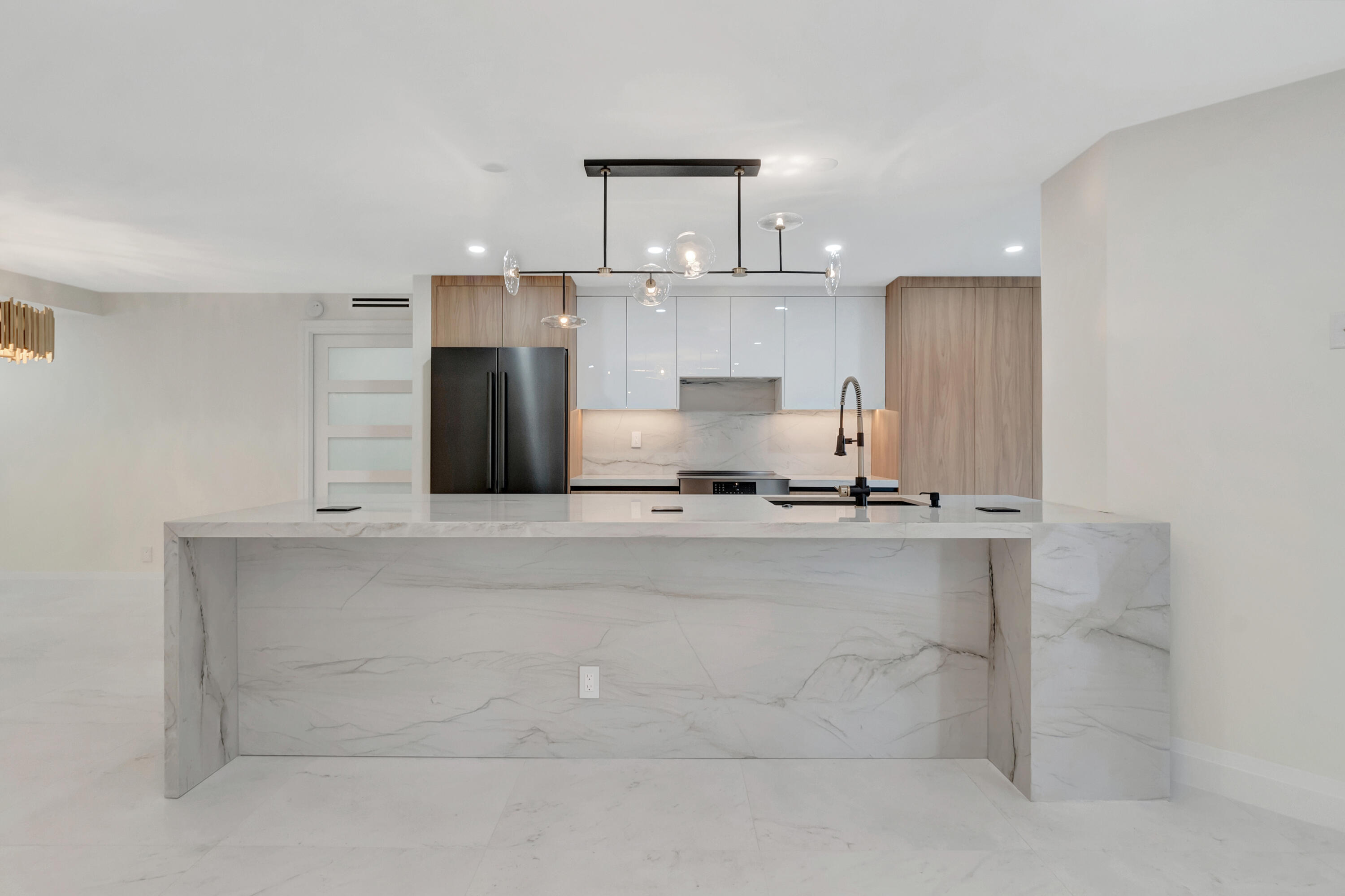 550 South Ocean Boulevard, Unit 203 Boca Raton, FL 33432 - Photo 8 of 56 DSC_3981