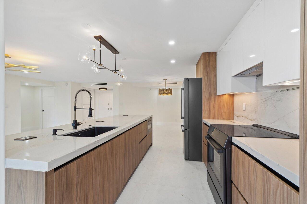 550 South Ocean Boulevard, Unit 203 Boca Raton, FL 33432 - Photo 9 of 56 009-550SouthOceanBoulevard-BocaRaton-FL-