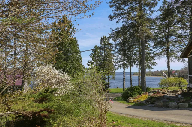 $829,000 | 22 Bayview Drive, Stockton Springs, ME 04981