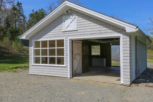 $829,000 | 22 Bayview Drive, Stockton Springs, ME 04981