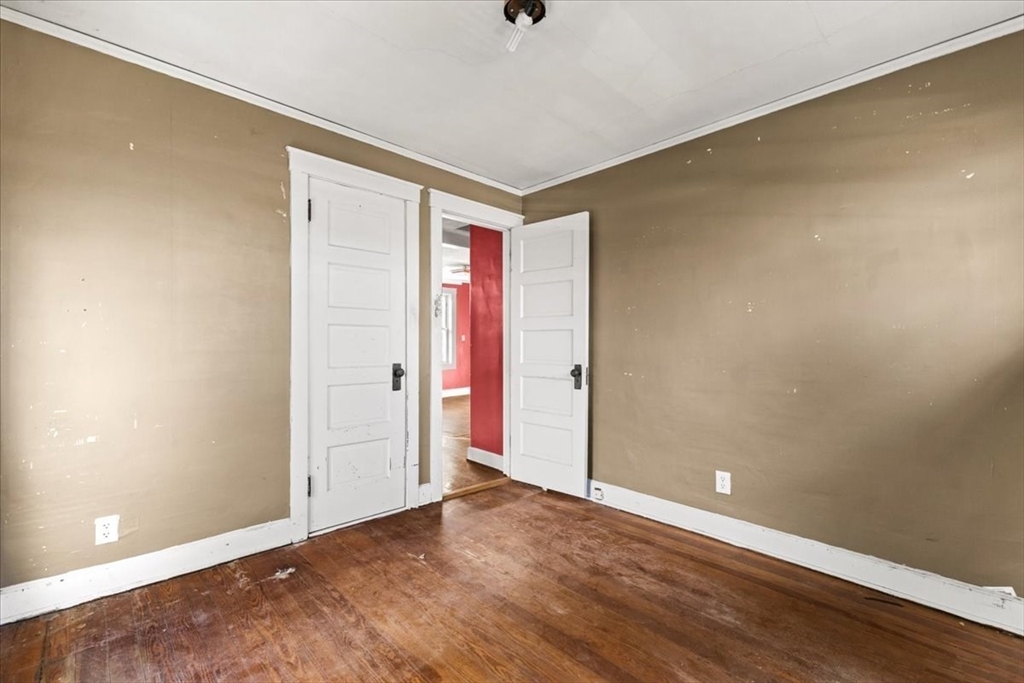 1496 Riverside Avenue Somerset, MA 02726 - Photo 27 of 40 a view of an empty room