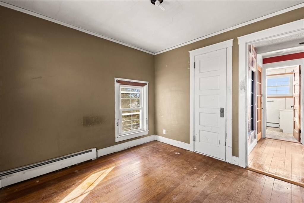 1496 Riverside Avenue Somerset, MA 02726 - Photo 28 of 40 an empty room with windows