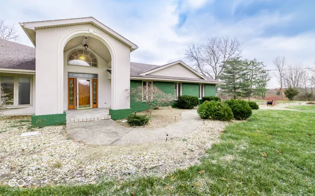 $419,900 | 7713 North County Road 100 West, Seymour, IN 47274