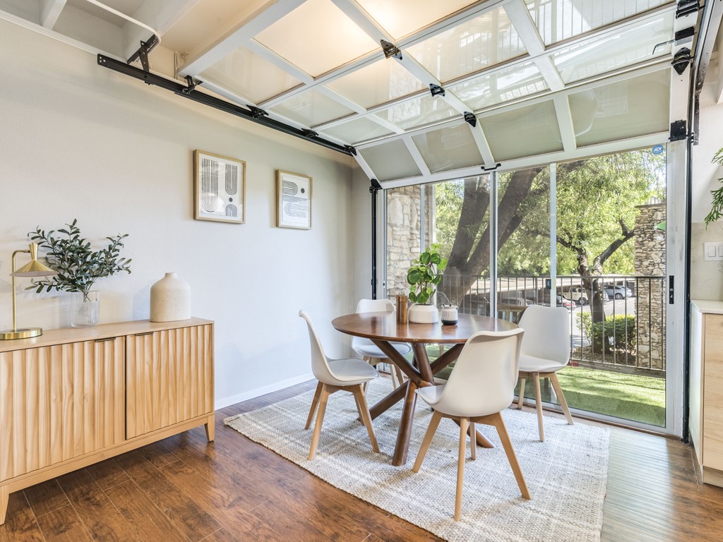500 East Riverside Drive, Unit 206 Austin, TX 78704 - Photo 7 of 32 Sunroom / solarium featuring outdoor dining area