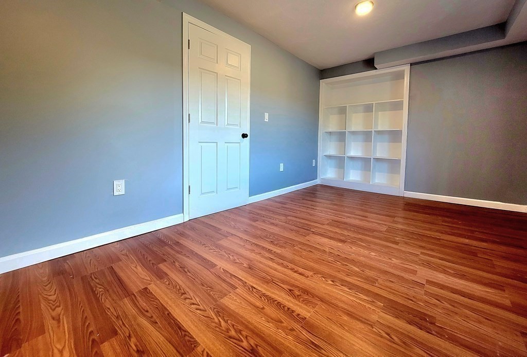 39 Providence Road Sutton, MA 01590 - Photo 15 of 42