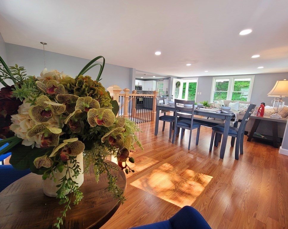 39 Providence Road Sutton, MA 01590 - Photo 3 of 42