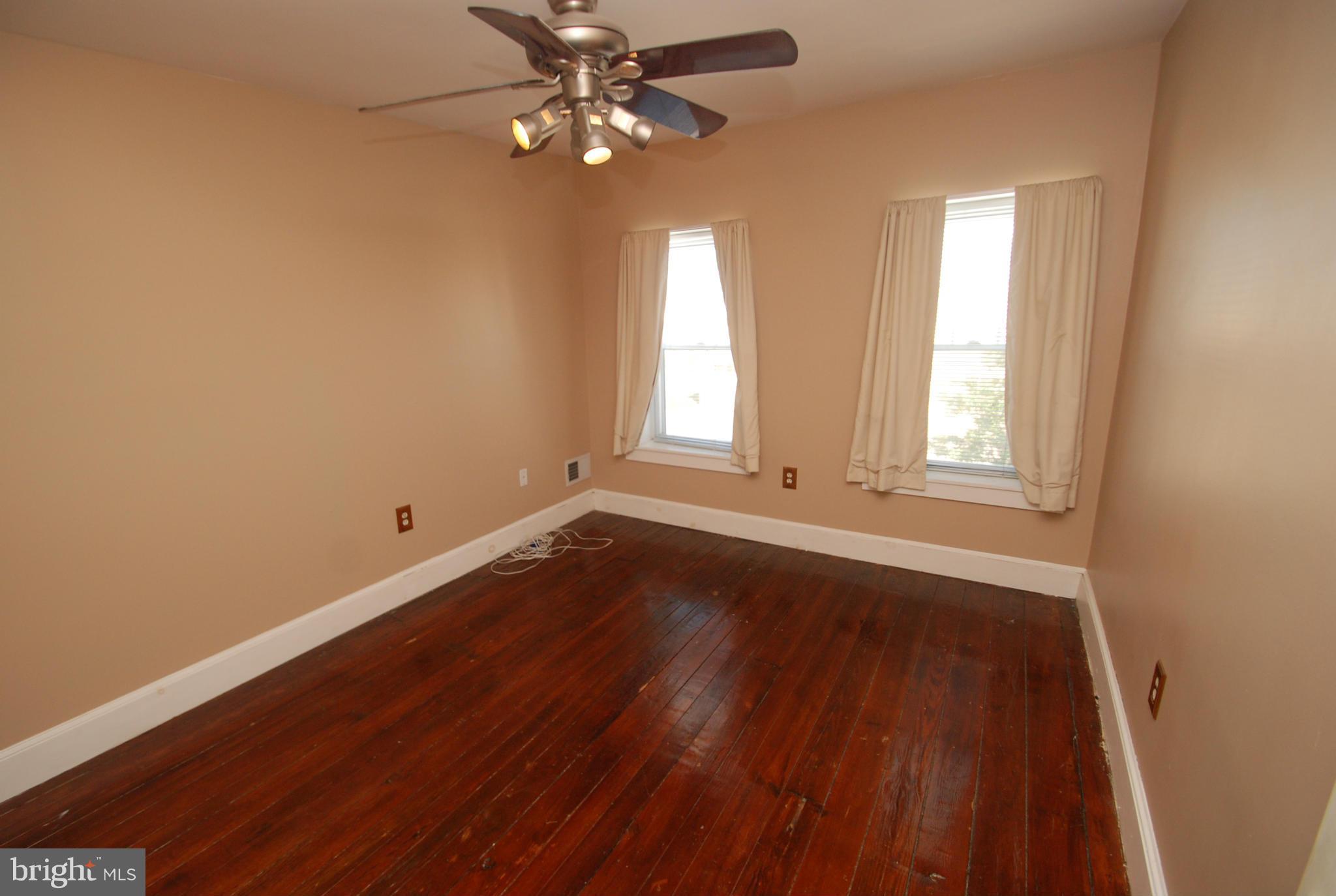 1012 South Paca Street Baltimore, MD 21230 - Photo 22 of 24 Bedroom