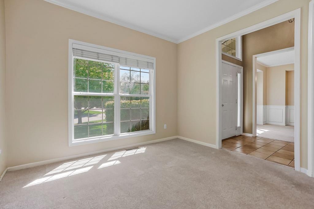 5210 Round Prairie Street Shawnee, KS 66226 - Photo 4 of 45