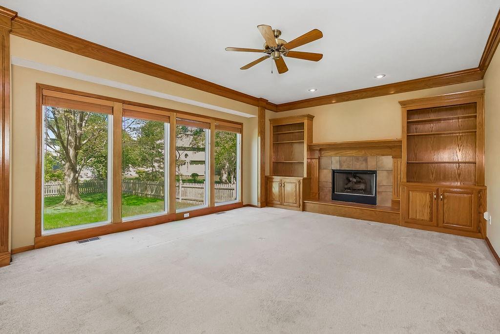 5210 Round Prairie Street Shawnee, KS 66226 - Photo 8 of 45