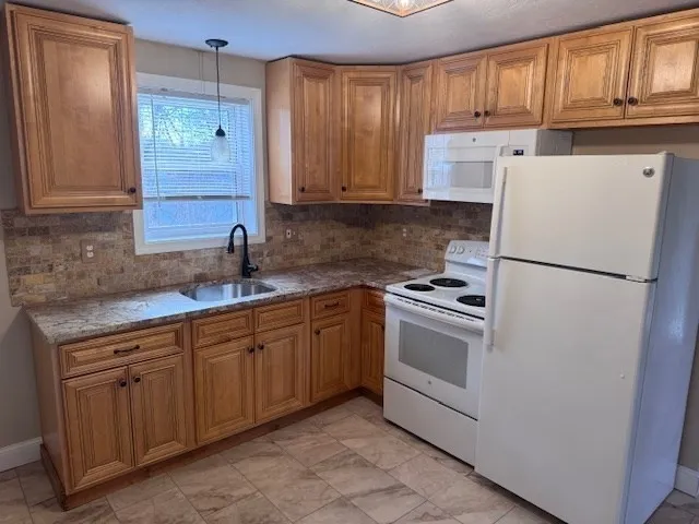 $1,650 | 4 Linwood Street, Unit 4, Webster, MA 01570