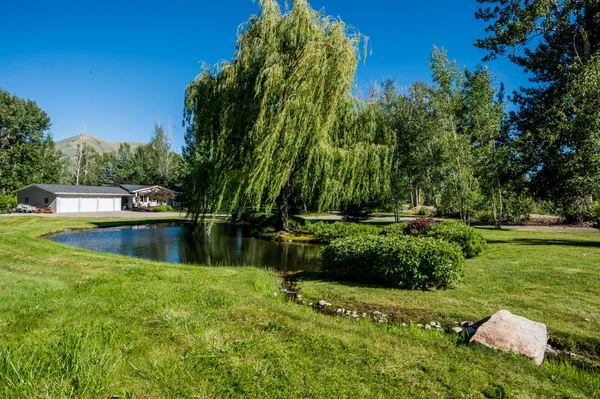 $1,950,000 | 100-200 Trout Lane, Bellevue, ID 83313