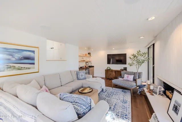 $8,900 | 345 Bradley Drive, Unit 16, Wilmington, NC 28409