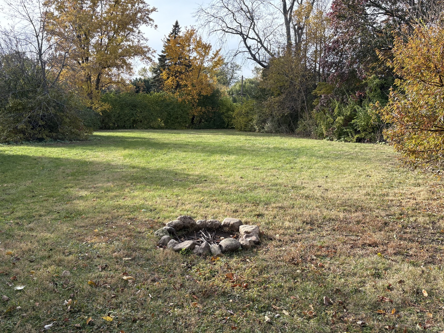 5517 Essex Road Lisle, IL 60532 - Photo 19 of 19 a view of a field with an ocean view