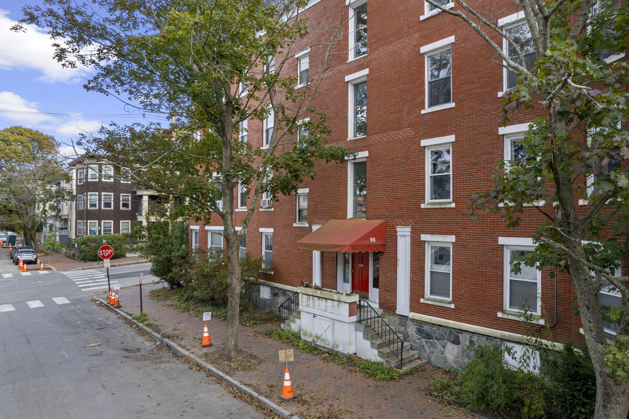 98 Grant Street, Unit 4 Portland, ME 04101 - Photo 4 of 29 98 Grant Stret #4