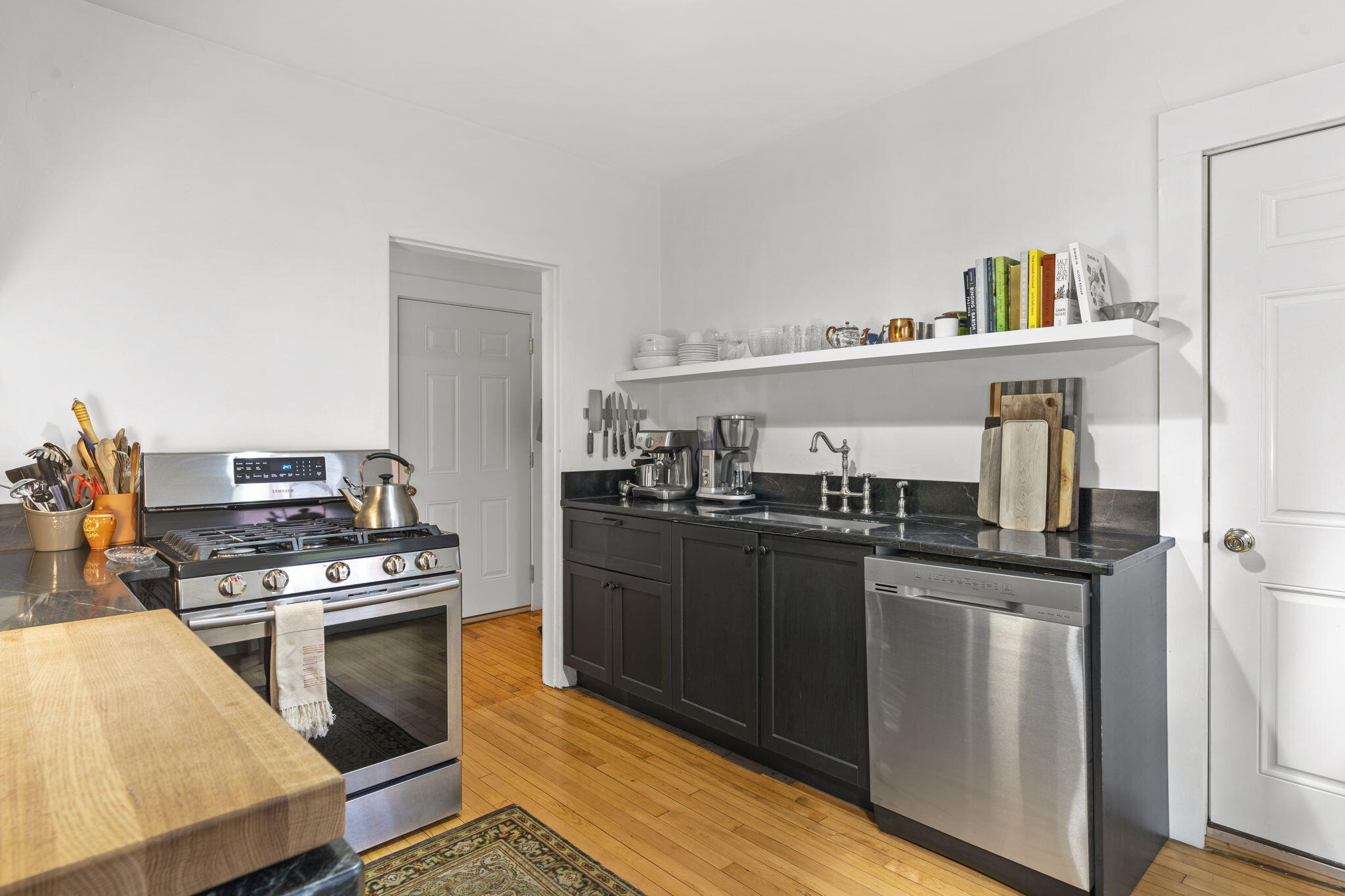 98 Grant Street, Unit 4 Portland, ME 04101 - Photo 9 of 29 98 Grant Stret #4
