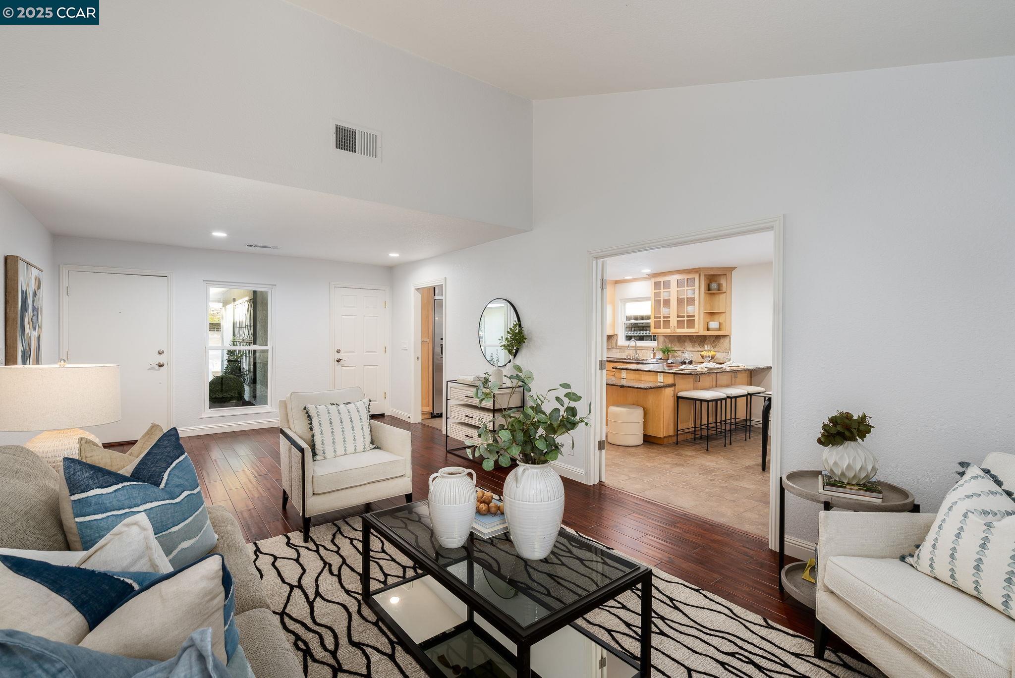 2828 Aptos Way San Ramon, CA 94583 - Photo 5 of 38 a living room with furniture