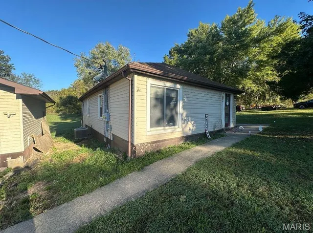 $134,900 | 401 Englehart Lane, Marble Hill, MO 63764