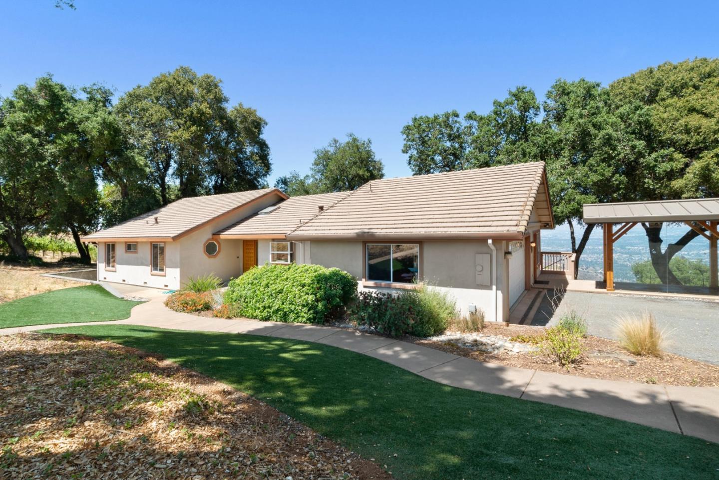 15060 Montebello Road Cupertino, CA 95014 - Photo 40 of 81