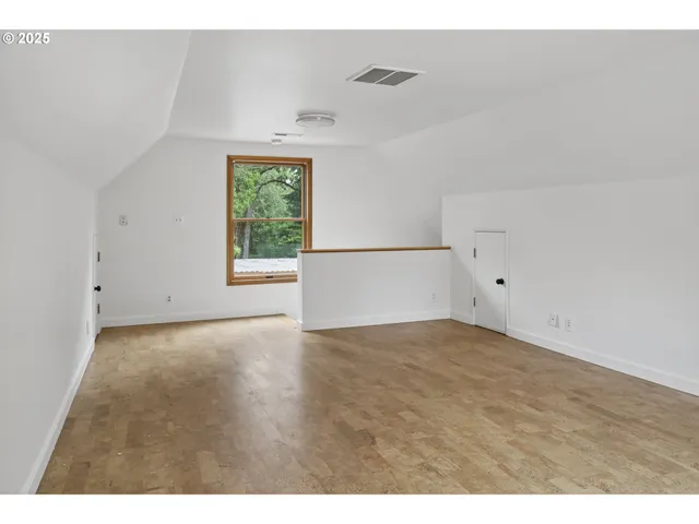 $1,249,900 | 6743 North Bank Road, Roseburg, OR 97470