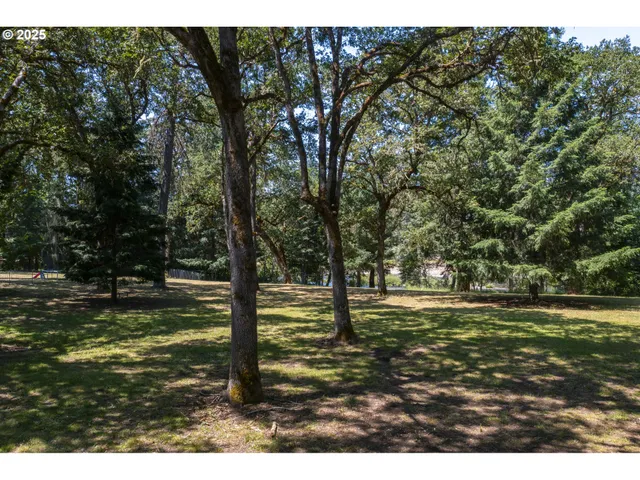 $1,249,900 | 6743 North Bank Road, Roseburg, OR 97470