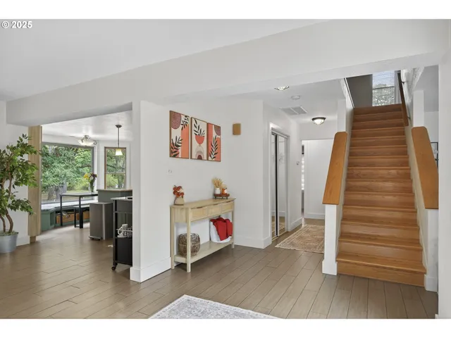 $1,249,900 | 6743 North Bank Road, Roseburg, OR 97470