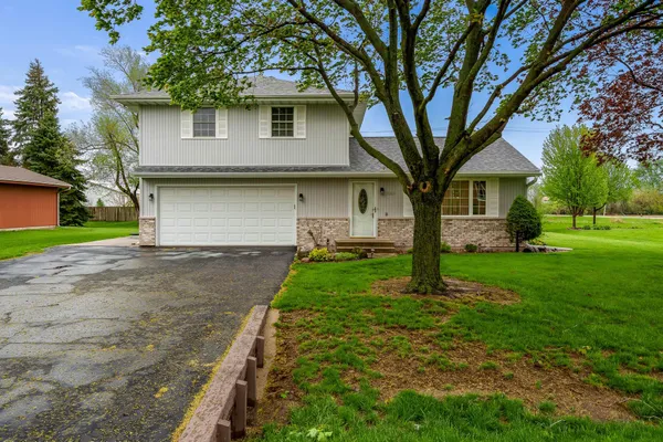 $249,999 | 10355 Banyan Drive, Machesney Park, IL 61115