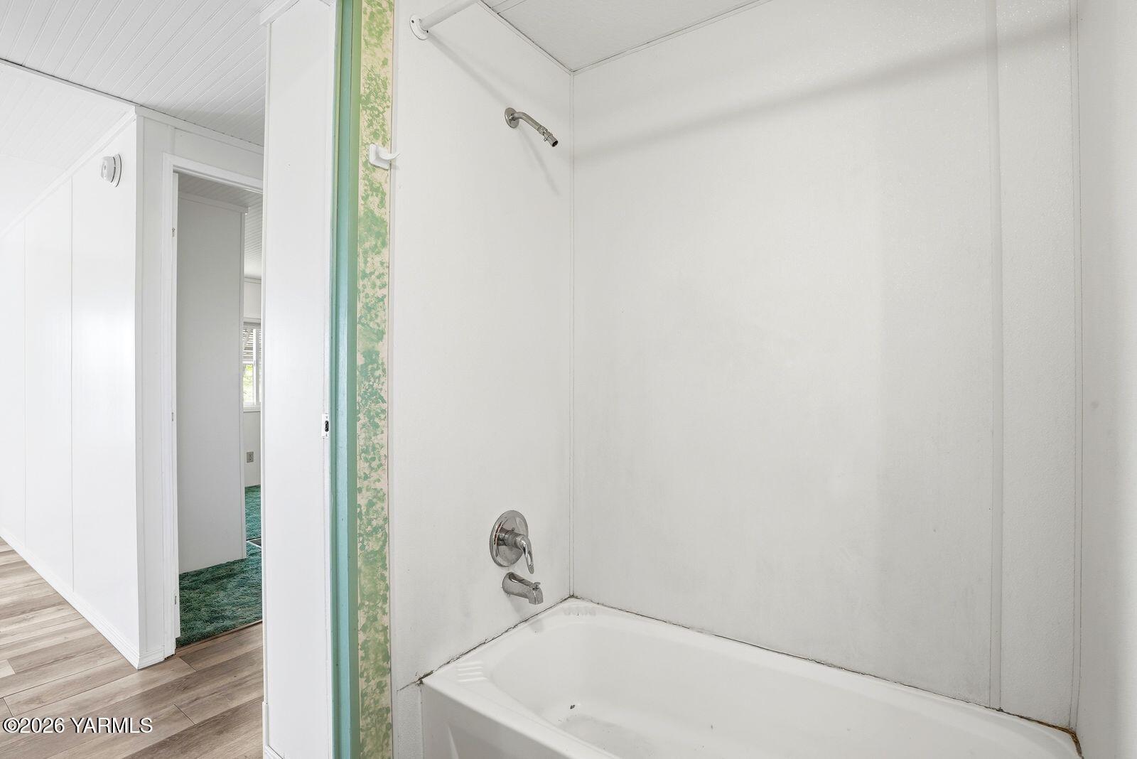 13301 Marble Road Yakima, WA 98908 - Photo 21 of 29 21 -bathroom 2