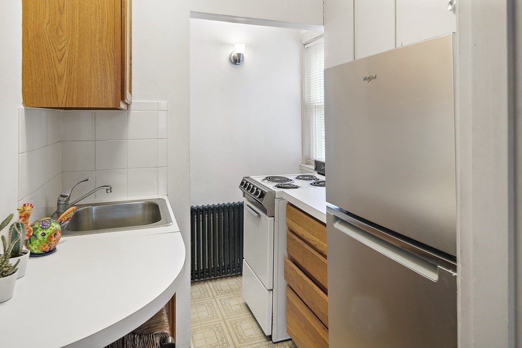 76 Fellsview Road Stoneham, MA 02180 - Photo 21 of 36 Gallery Image 21