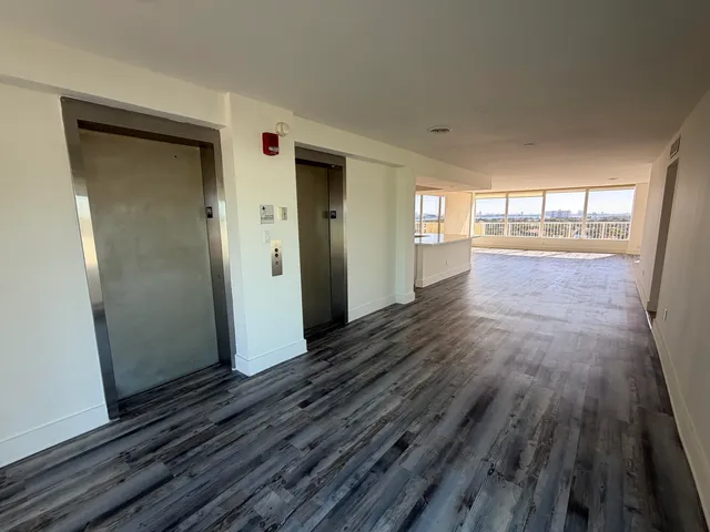 $5,600 | 2000 Northeast 135th Street, Unit PH, North Miami, FL 33181