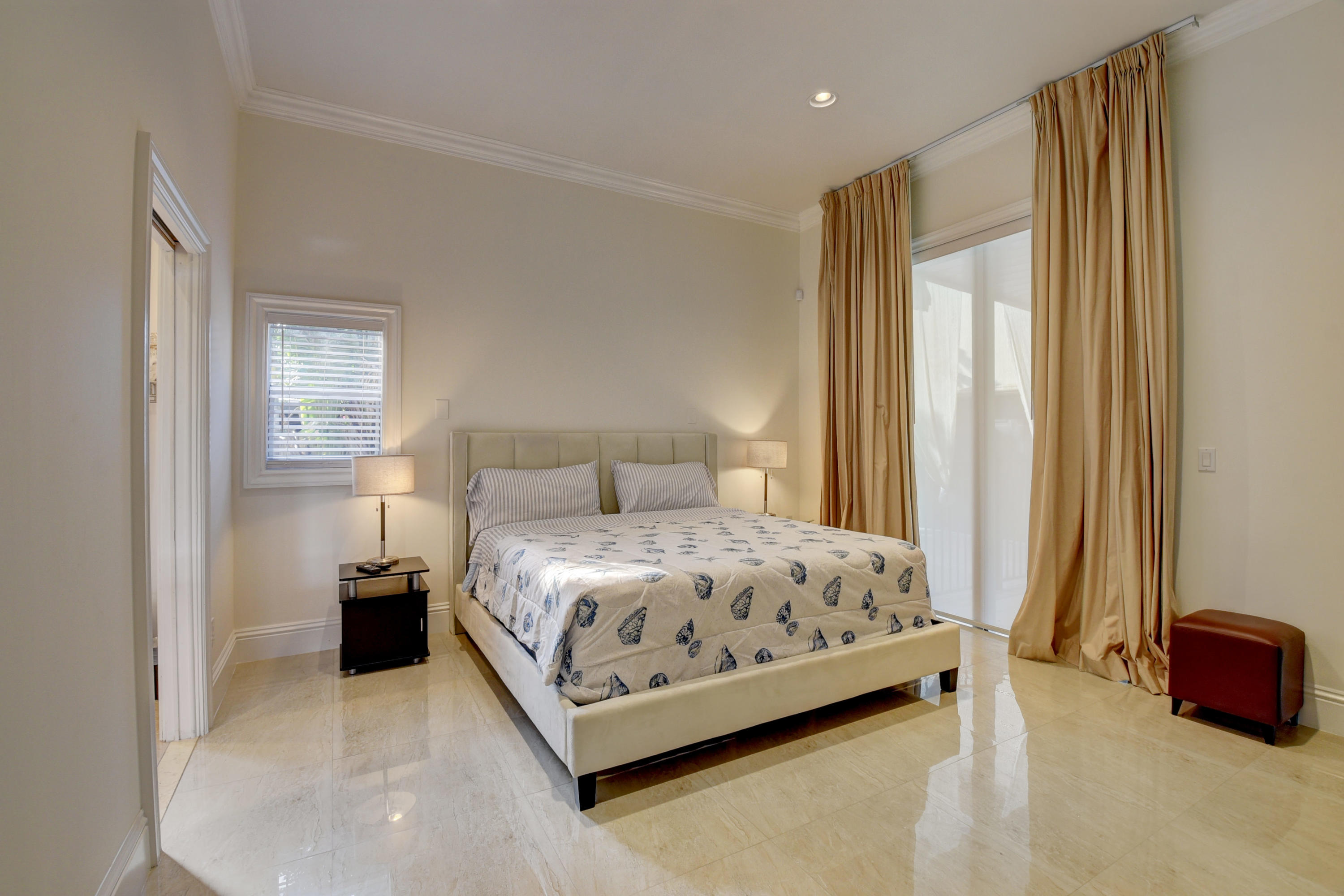 117 Northwest 8th Street Boca Raton, FL 33432 - Photo 13 of 43 Master