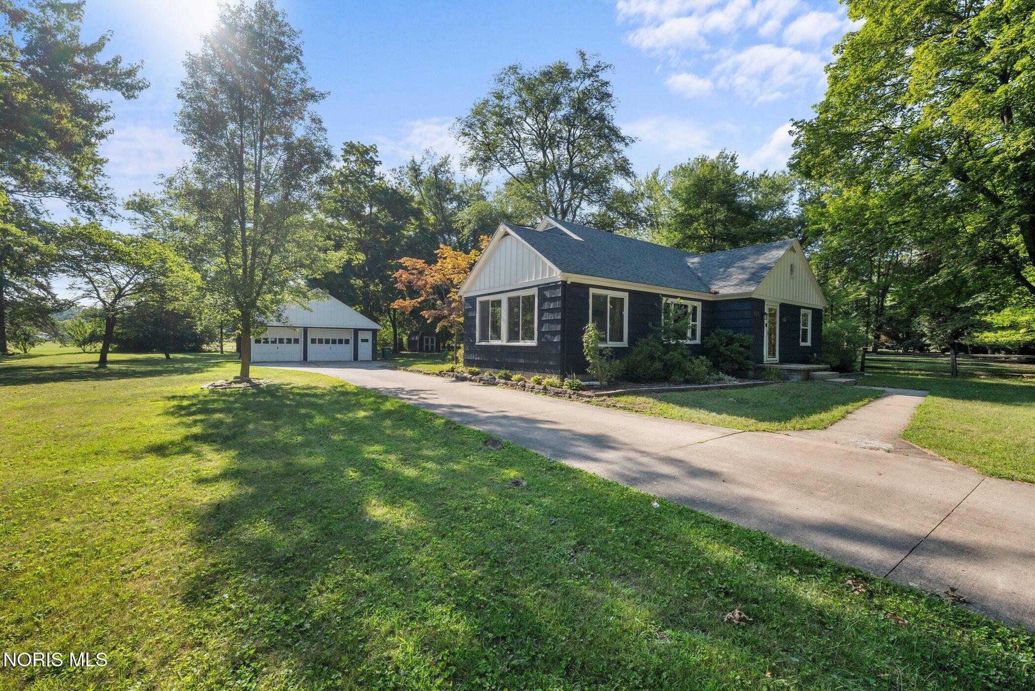 4725 Vineyard Road Toledo, OH 43623 - Photo 2 of 24 Gallery Image 2