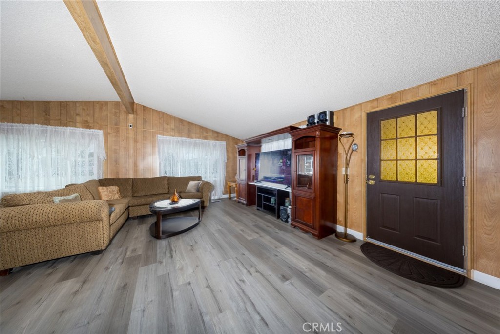 9593 Sharondale Road Calimesa, CA 92320 - Photo 5 of 37