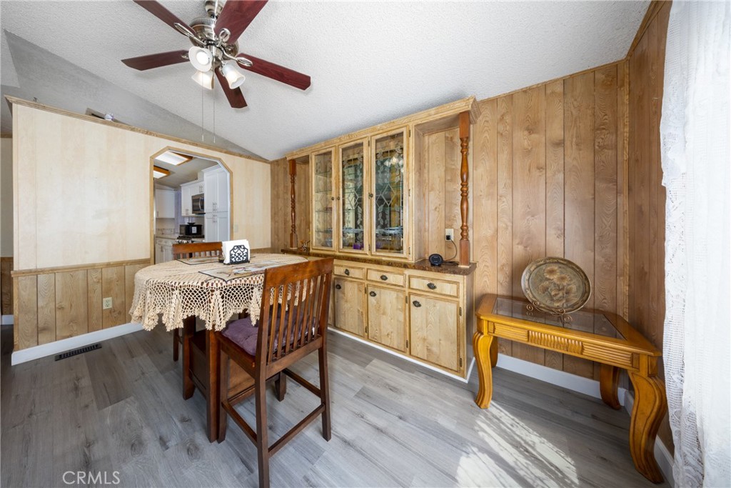 9593 Sharondale Road Calimesa, CA 92320 - Photo 9 of 37