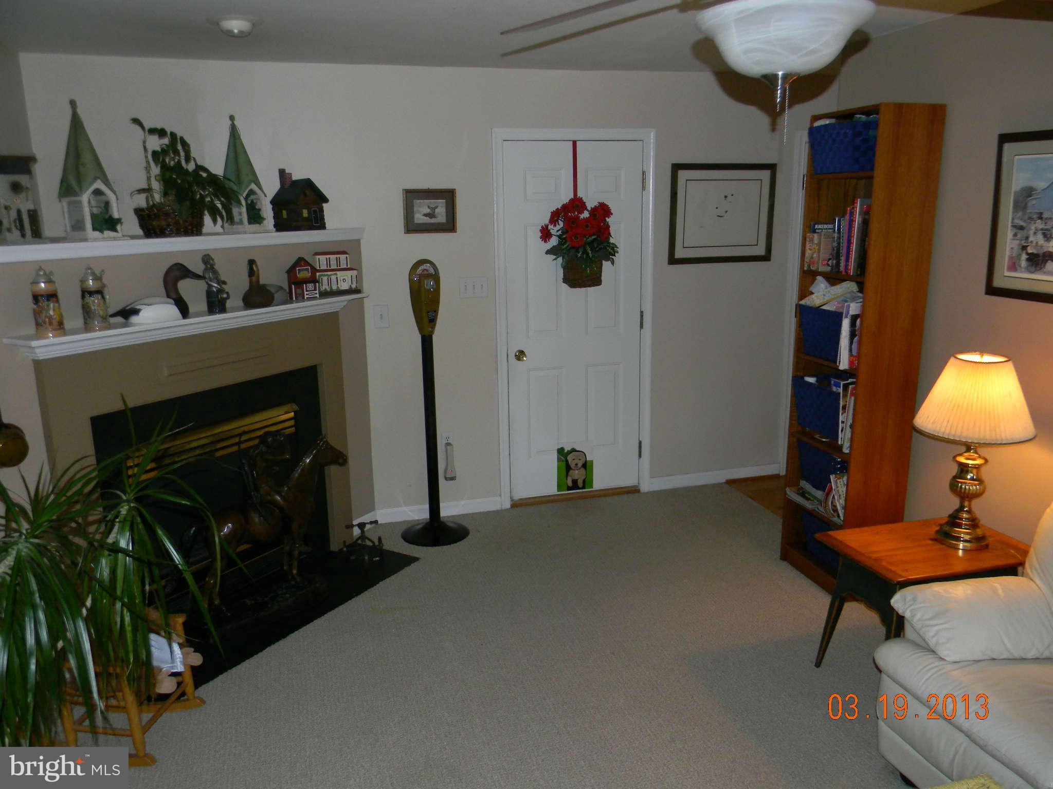 232 Canyon Road Winchester, VA 22602 - Photo 16 of 23 Family Room