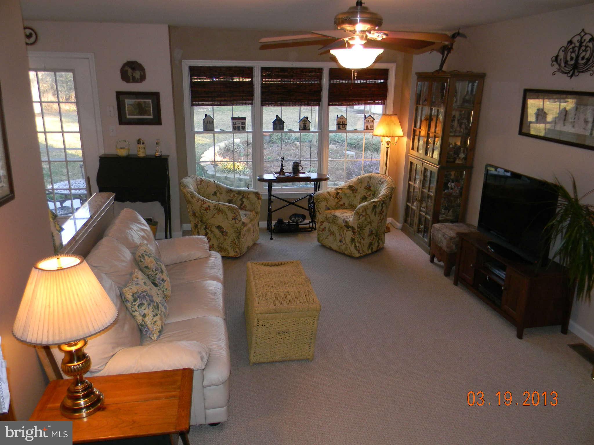 232 Canyon Road Winchester, VA 22602 - Photo 9 of 23 Family Room
