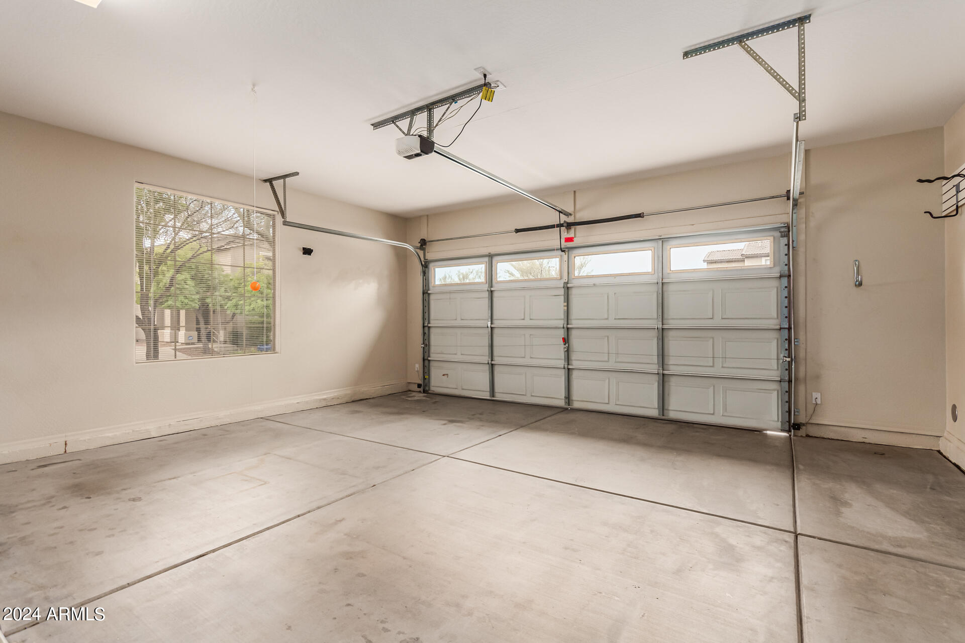 2626 West Florentine Road Phoenix, AZ 85086 - Photo 20 of 20 a view of a garage