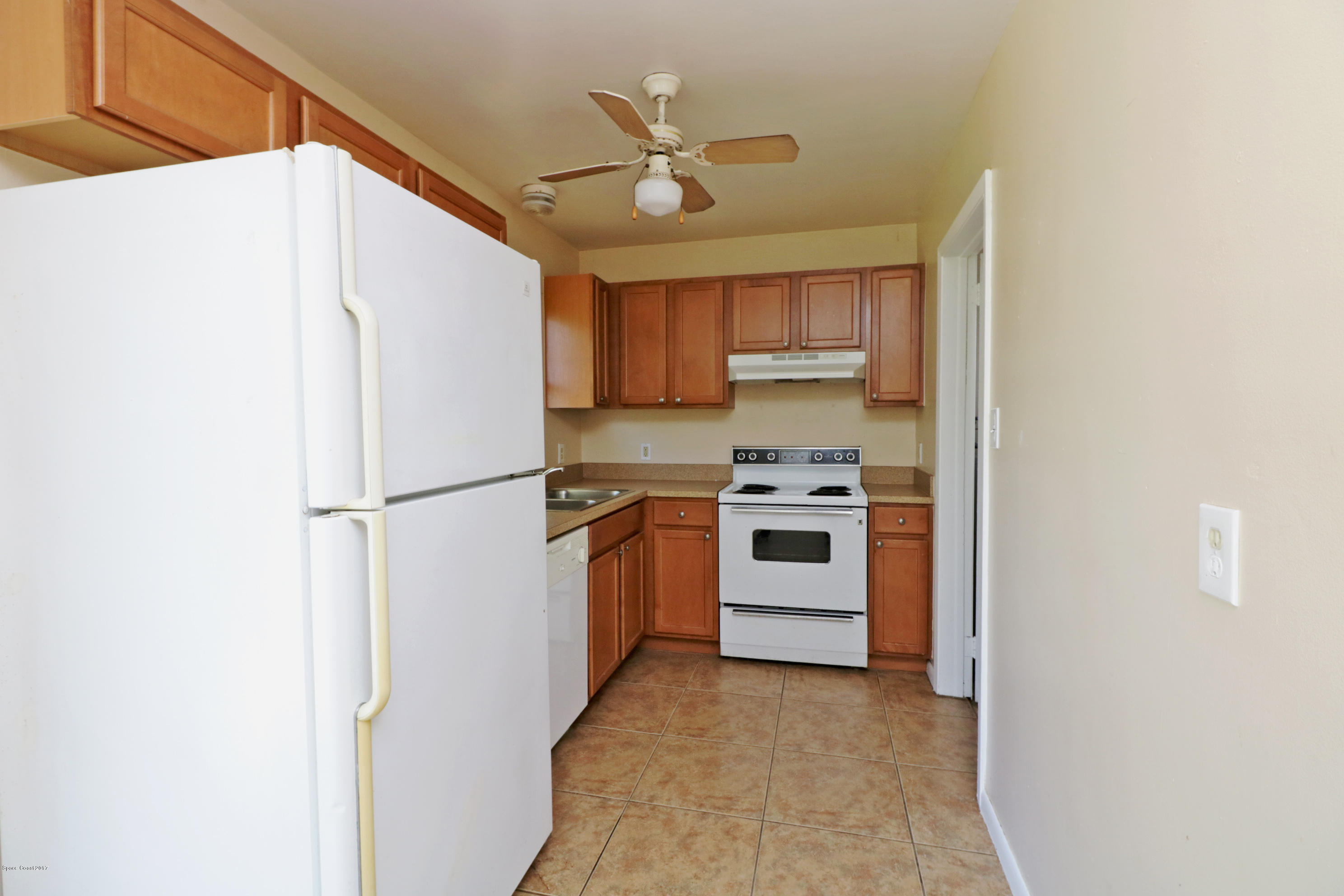 317 3rd Street Merritt Island, FL 32953 - Photo 7 of 26 Kitchen