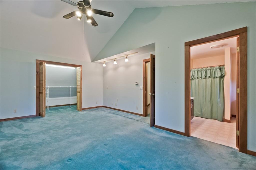 385 North Clary Road Jefferson, ME 04348 - Photo 19 of 35 One of two master suites upstairs