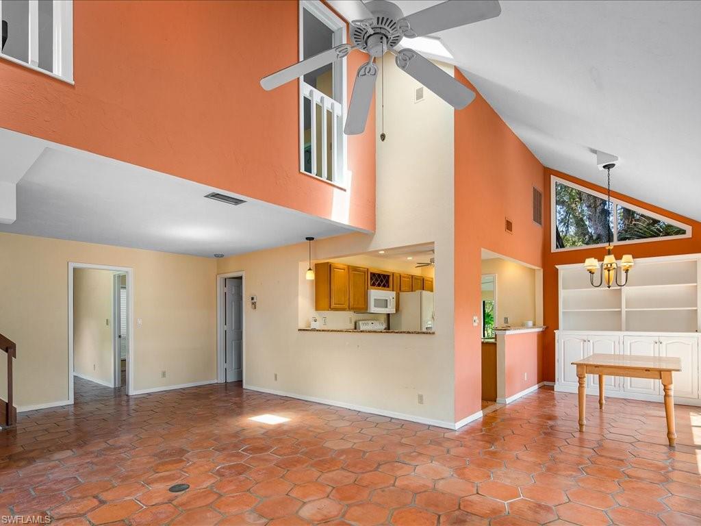1353 Solana Road, Unit M3 Naples, FL 34103 - Photo 6 of 20 Gallery Image 6