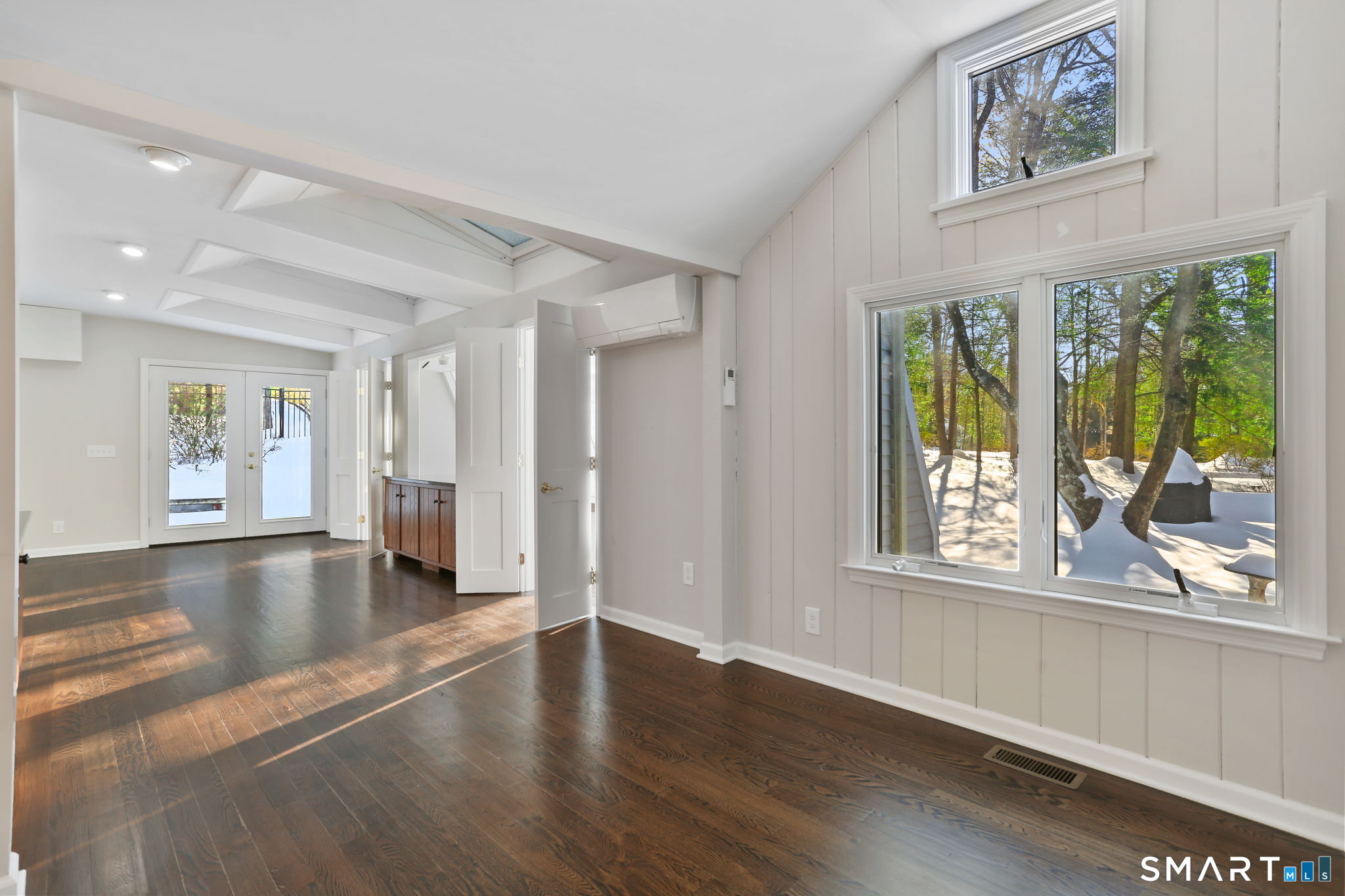 815 Valley Road New Canaan, CT 06840 - Photo 17 of 28