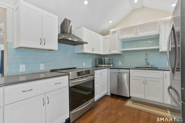 $9,500 | 815 Valley Road, New Canaan, CT 06840